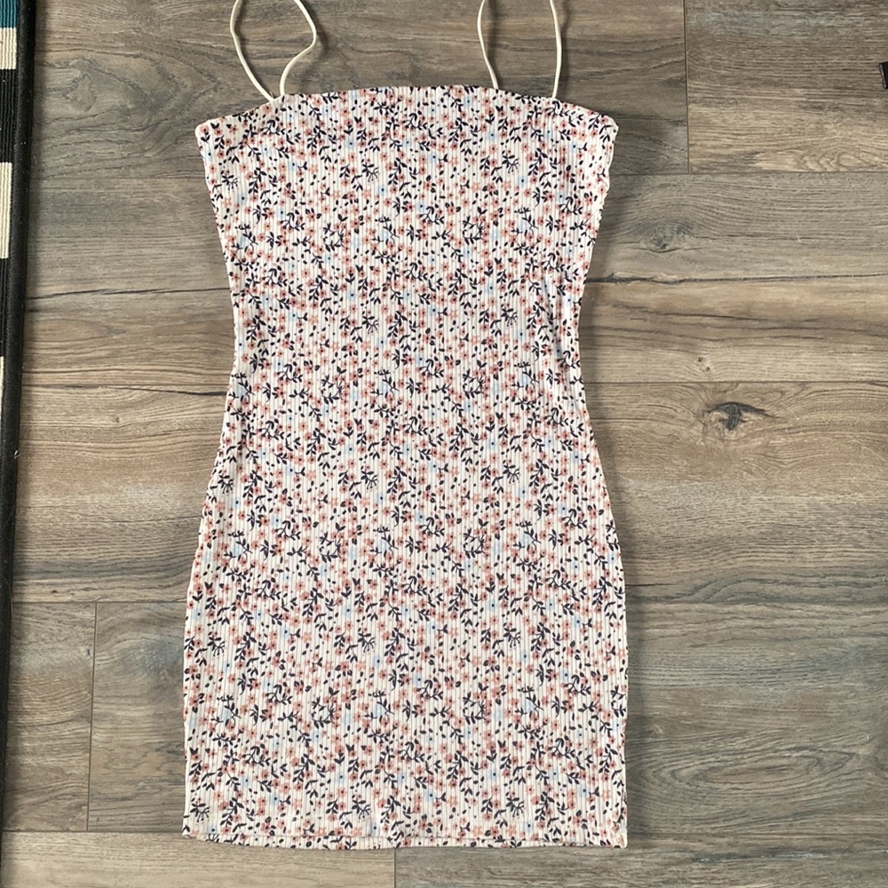 Mini floral dress - Picture 1 of 6